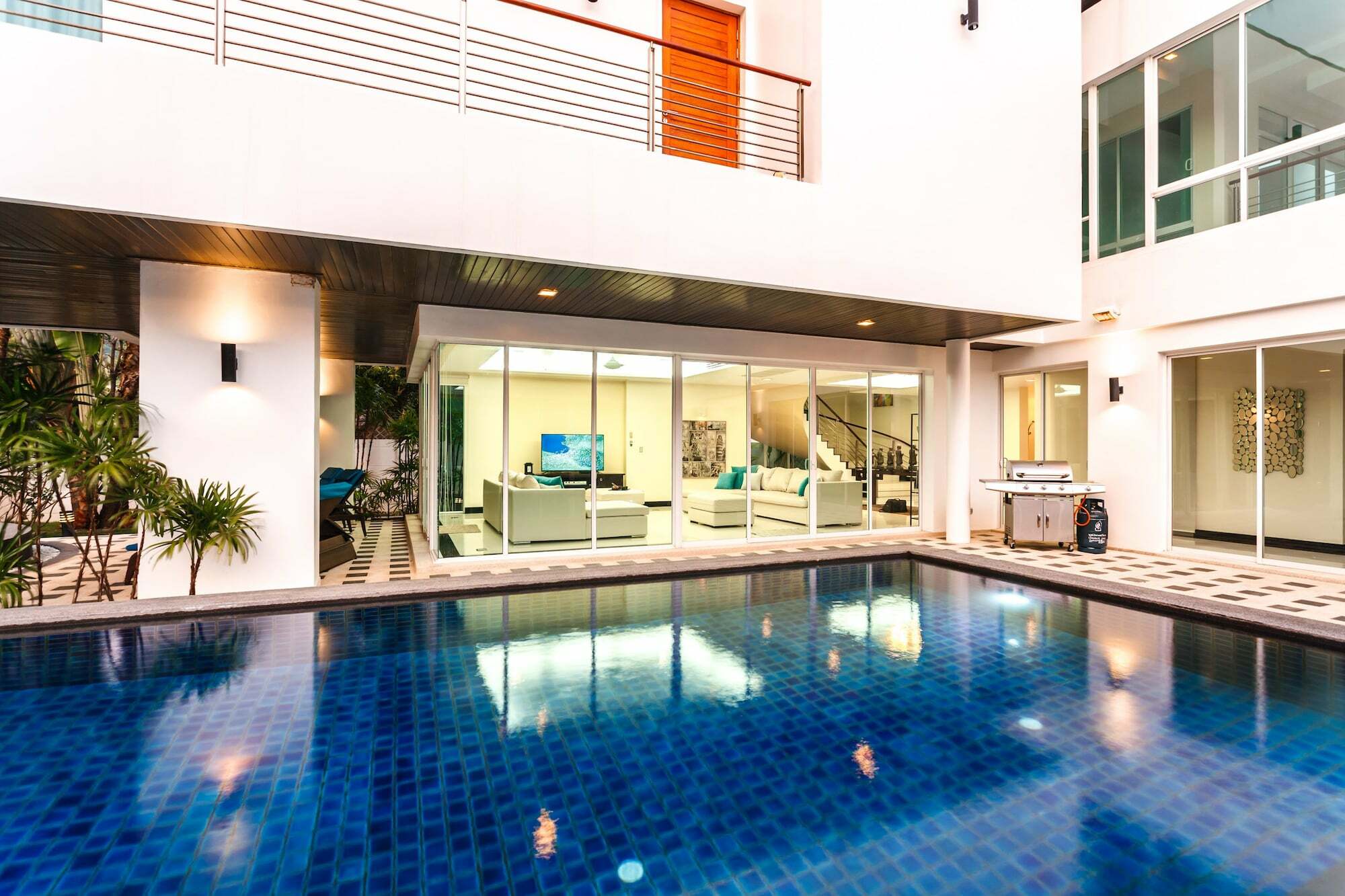 Kyerra Villa By Lofty Pantai Kamala Luaran gambar